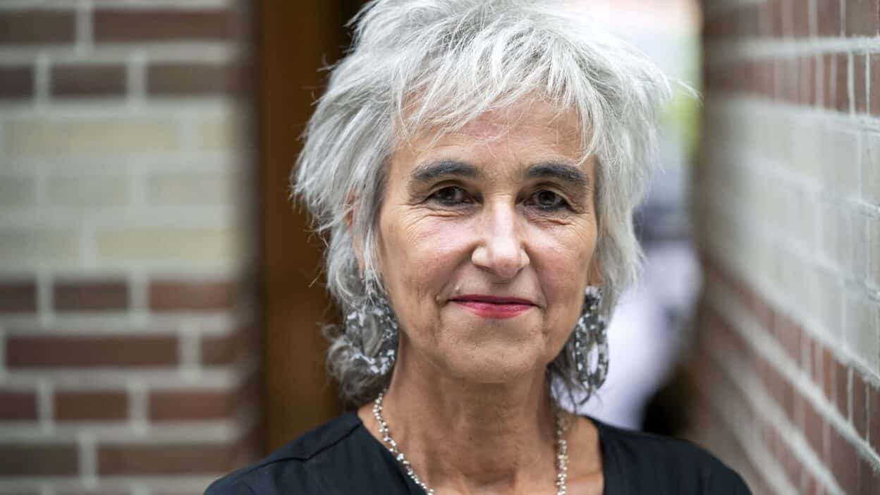 Een forensische visualisatie van de geldstromen en netwerken die wijzen op Marion Koopmans belangenverstrengeling binnen het Erasmus MC en de EU.